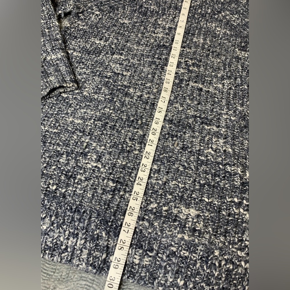 3/$20 Ruff Hewn Blue and White Knit Sweater LARGE - Picture 10 of 13